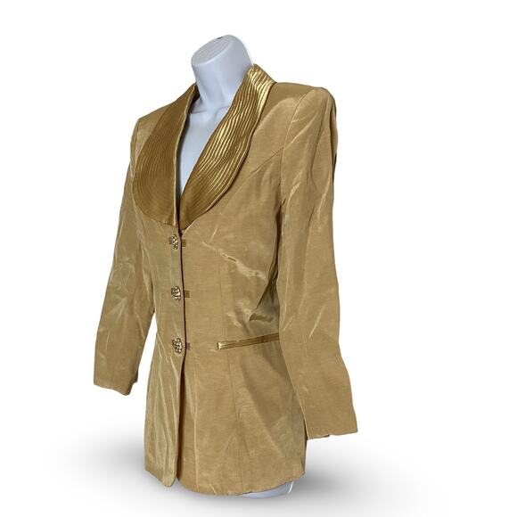 Executive Collection Gold Blazer - Picture 2 of 8
